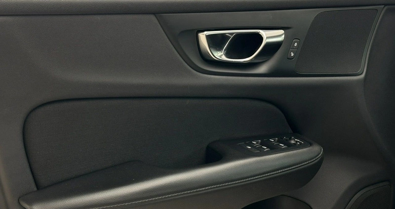 Volvo V60 cena 129900 przebieg: 164529, rok produkcji 2019 z Sztum małe 781